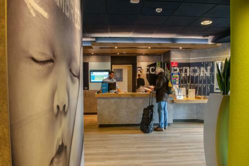 Hotel Ibis Budget Courbevoie Paris