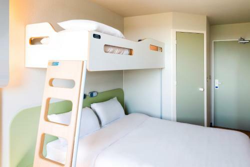 Hotel Ibis Budget Courbevoie Paris
