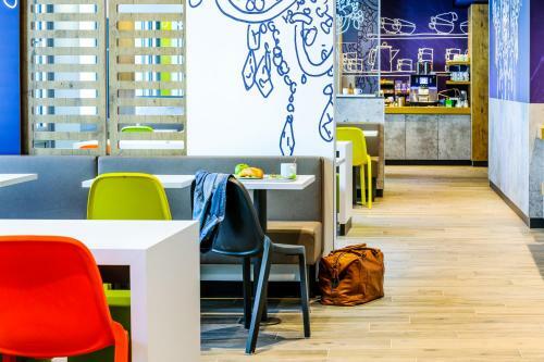 Hotel Ibis Budget Courbevoie Paris