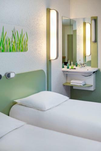 Hotel Ibis Budget Courbevoie Paris