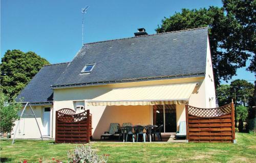 Holiday Home Guehenno Route De Chateauneuf