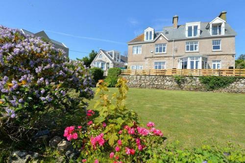 Rosemorran Holiday Apartments