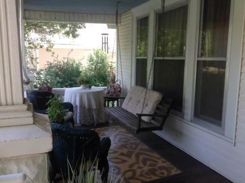 Delano Bed And Breakfast