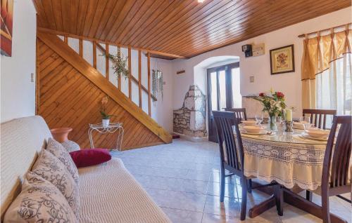 Holiday Home Pinezici I