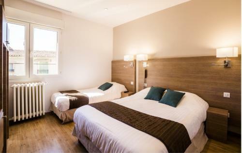 Hotel Logis Le Cours