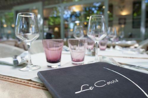 Hotel Logis Le Cours