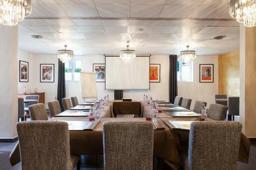 Comfort Hotel Acadie Les Ulis