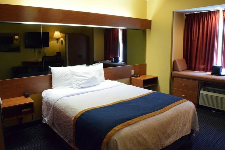 Hotel Inn At The Finger Lakes