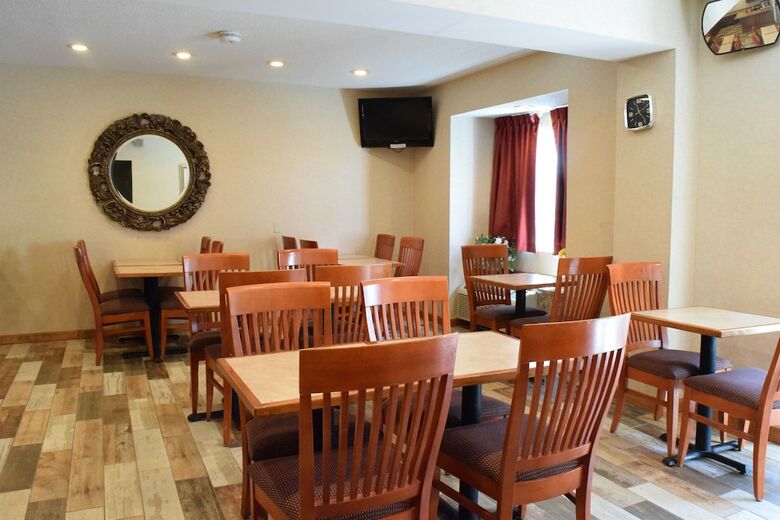 Hotel Inn At The Finger Lakes