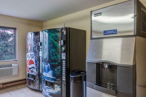 Motel 6 Oak Creek