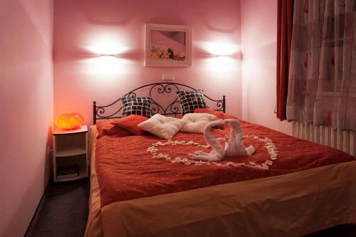 Hostal Restaurant Pension L-club