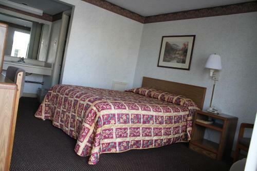 Hotel Budget Host Inn Bristol