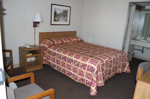 Hotel Budget Host Inn Bristol