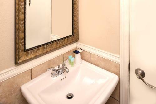 Hotel Kings Inn Putnam