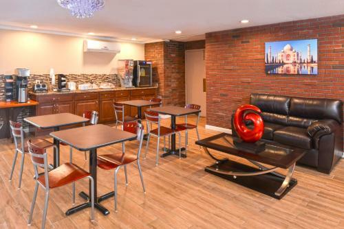 Hotel Kings Inn Putnam