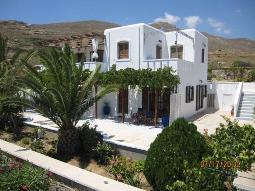 Ariston Apartments