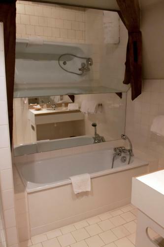 Hotel Blanche De Castille