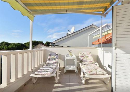 Apartments Sanda 2