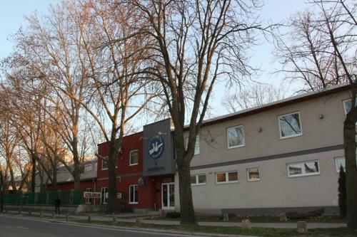 Motel Teke Bowling Centrum �s Sport Hotel