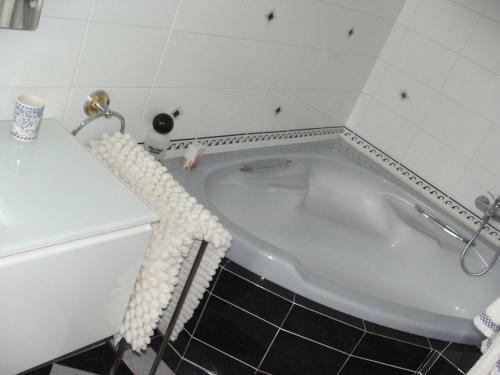 Bed & Breakfast La Tourelle Des Echelles