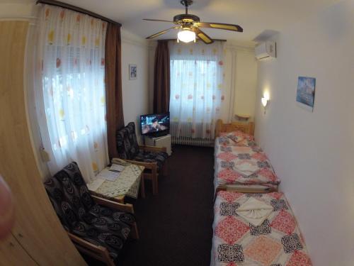 Hostal Olympos Panzi�