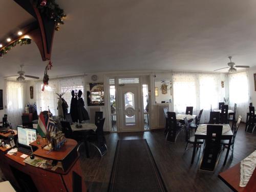 Hostal Olympos Panzi�