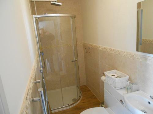 Downsfield Bed And Breakfast