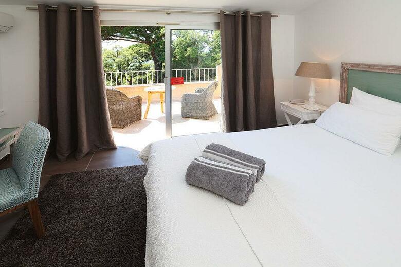 Hotel H�tel Font Mourier