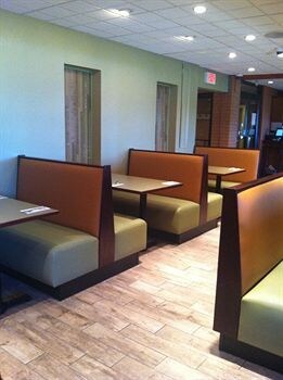 Hotel Budget Inn & Suites
