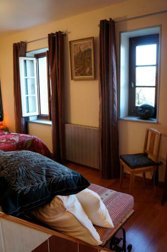 Hostal Domaine Du Tisserand
