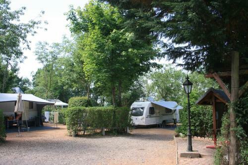 Hostal Ch�teau Camping De La Grange Fort