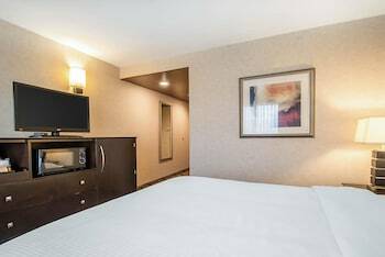 Hotel Clarion Inn Elmhurst - Oakbrook