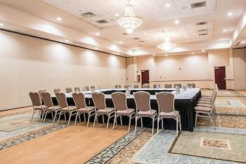 Hotel Clarion Inn Elmhurst - Oakbrook