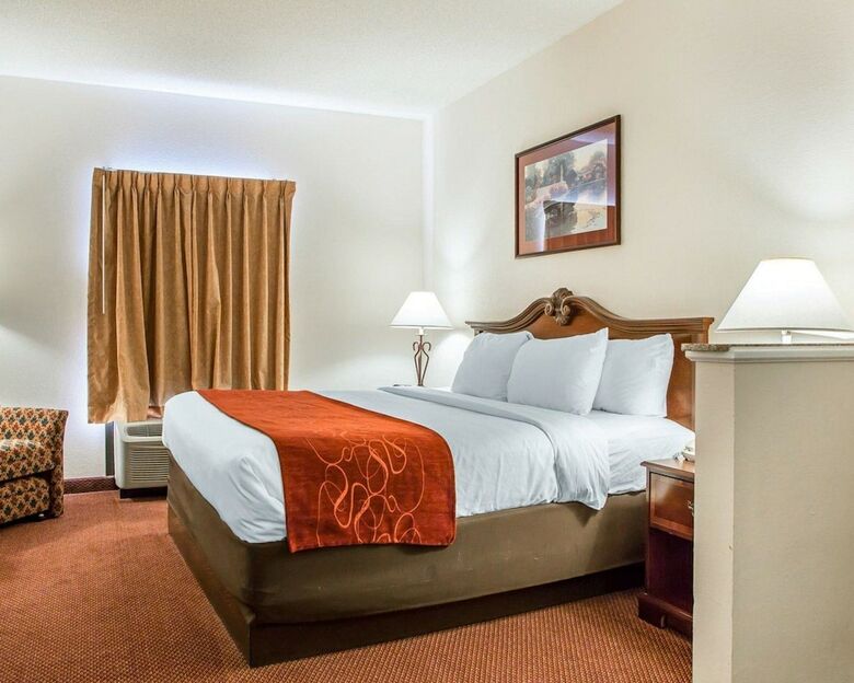 Hotel Comfort Suites - Jefferson City