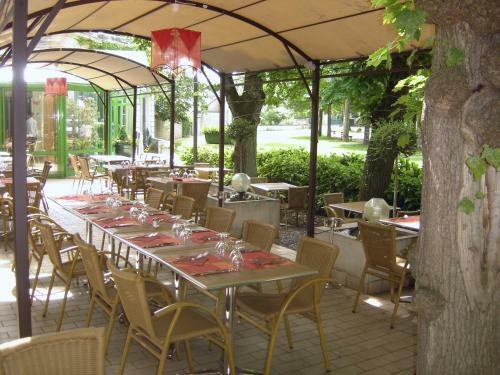 Hotel H�tel Restaurant Du Parc De La Colombi�re