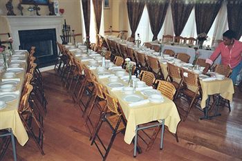 The Victorian-candle Bed & Breakfast
