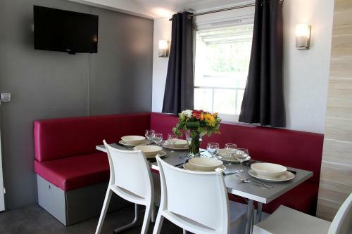 Le Camping Les Champs Blancs