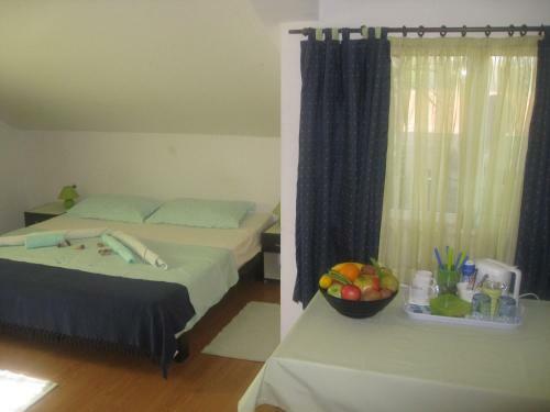 Hostal Nikolina Rooms