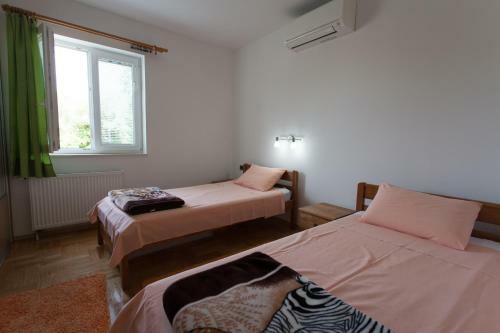 Apartments Goran?ica