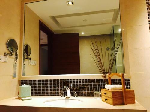 Jinhai New Century Grand Hotel Ninghai