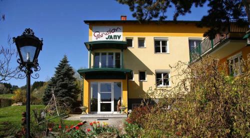 Hostal Pension Jany