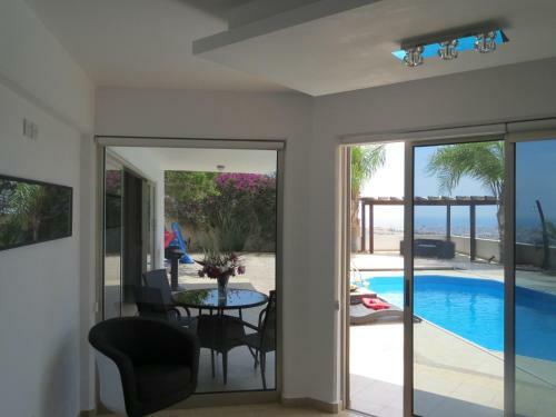 Sunset View Holiday Home