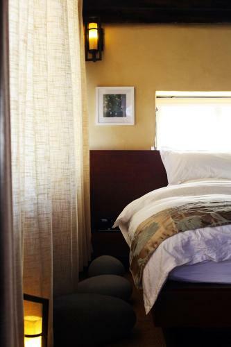 Bed & Breakfast Breezehill Residence