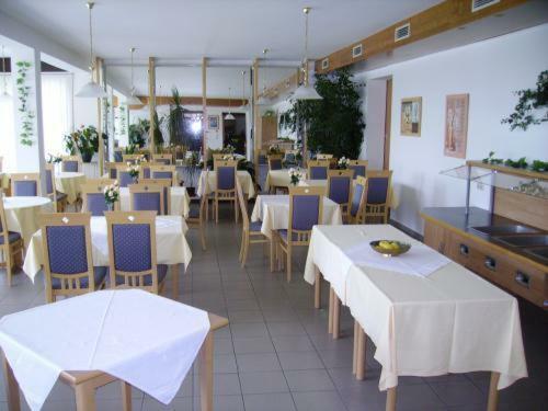 Hostal Schlosspension Landskron