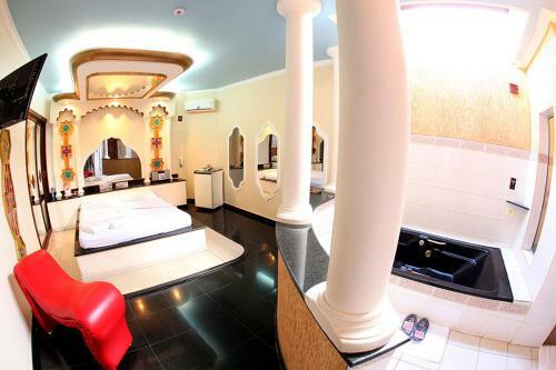 Hotel Motel Le Baron (adult Only)