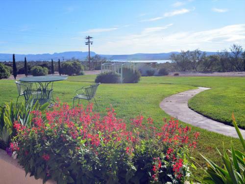 Posada Elephant Butte Inn
