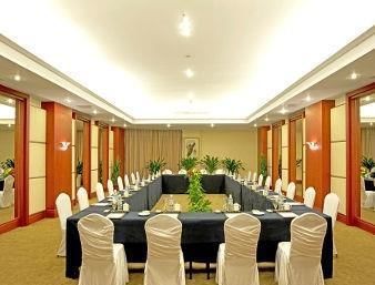 Hotel Ramada Plaza Chongqing West