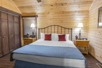 Hotel Shenandoah Crossing