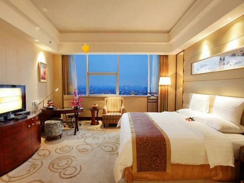 Golden Shining New Century Grand Hotel Beihai
