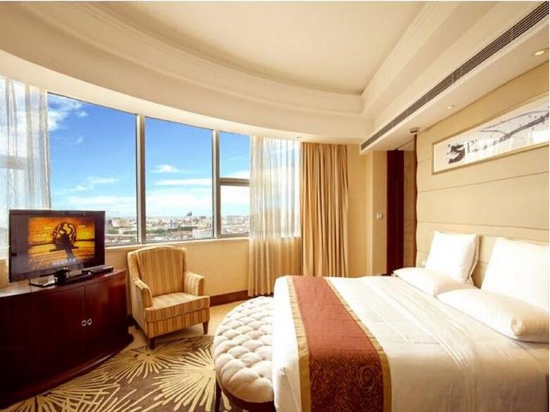 Golden Shining New Century Grand Hotel Beihai